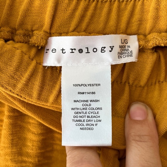Retrology Sz L Mustard Stretch Shorts Belted Tie Front Pockets Paper Bag Waist - Picture 2 of 5